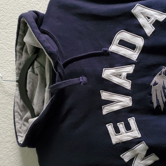 Nevada Wolfpack Hoodie - Picture 2 of 5